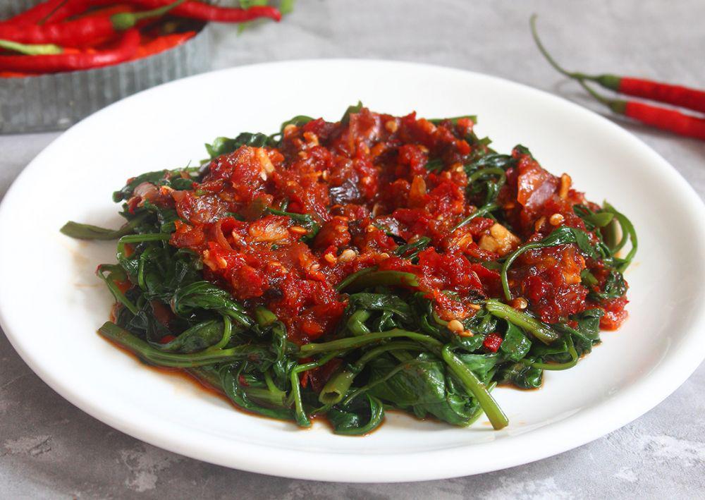 Resep Rujak Kangkung Khas Kuningan, Praktis dan Raos Pisan Euy!