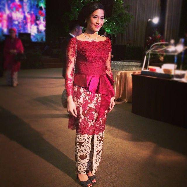 Dian Sastrowardoyo (instagram.com/therealdisastr)