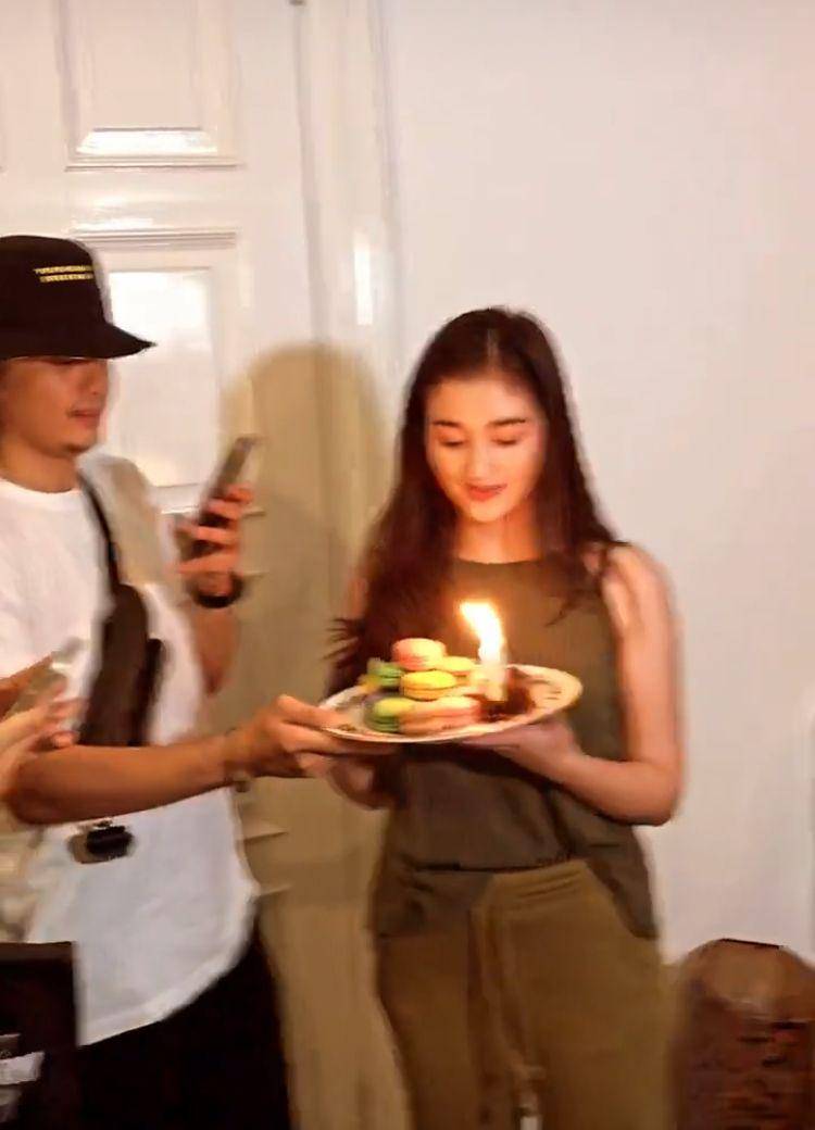 Ryan Wijaya beri kejutan ulang tahun Ranty Maria. (instagram.com/raynwijaya26)