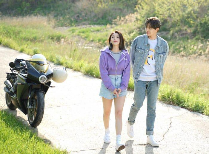 Logan Gak Sama Bunda, 9 Potret Mesra Park Eun Seok - Ailee Syuting MV