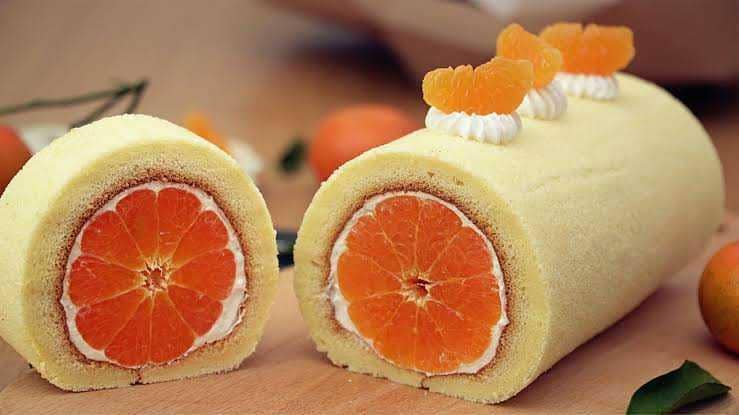 5 Kreasi Bolu Gulung Isi Buah yang Segar dan Pastinya Bikin Nagih!