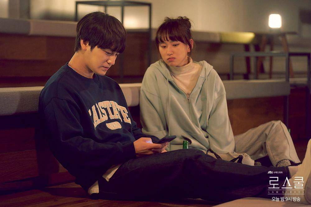 Cuplikan drama Law School (dok.jtbc)