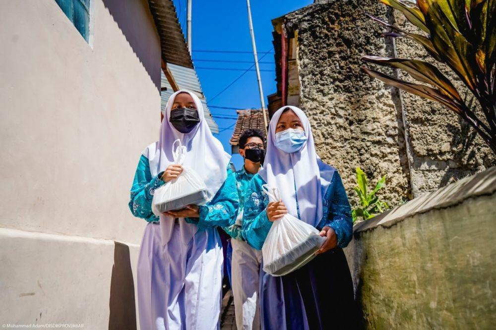 514 Ribu Siswa Jabar Ikut Berbagi Makanan saat Ramadan