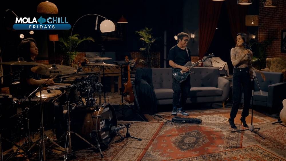 Eva Celia bersama band (Dok. Mola TV)