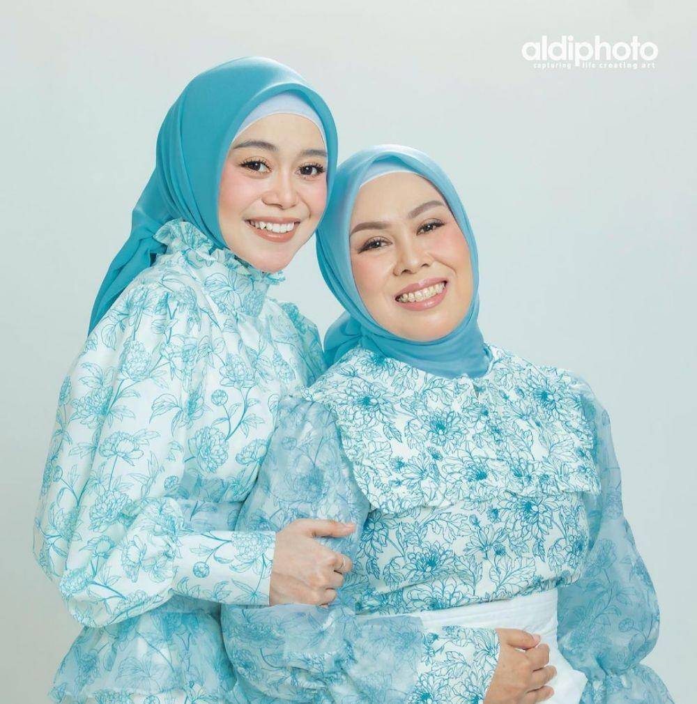 Lesty Kejora dan keluarga (instagram.com/ayah_kejora)