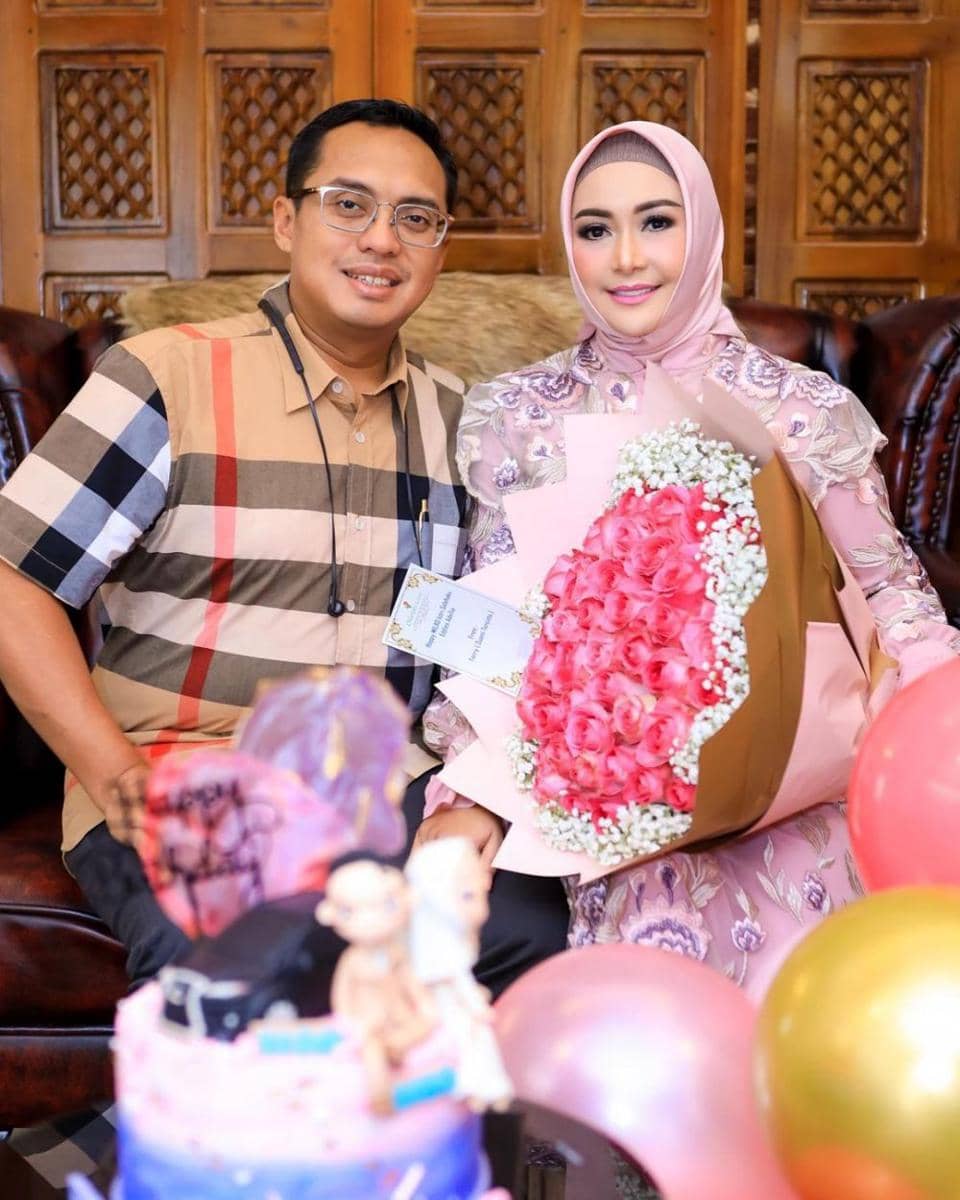 @rahulgobeltukangphoto via instagram.com/eddiesadellia