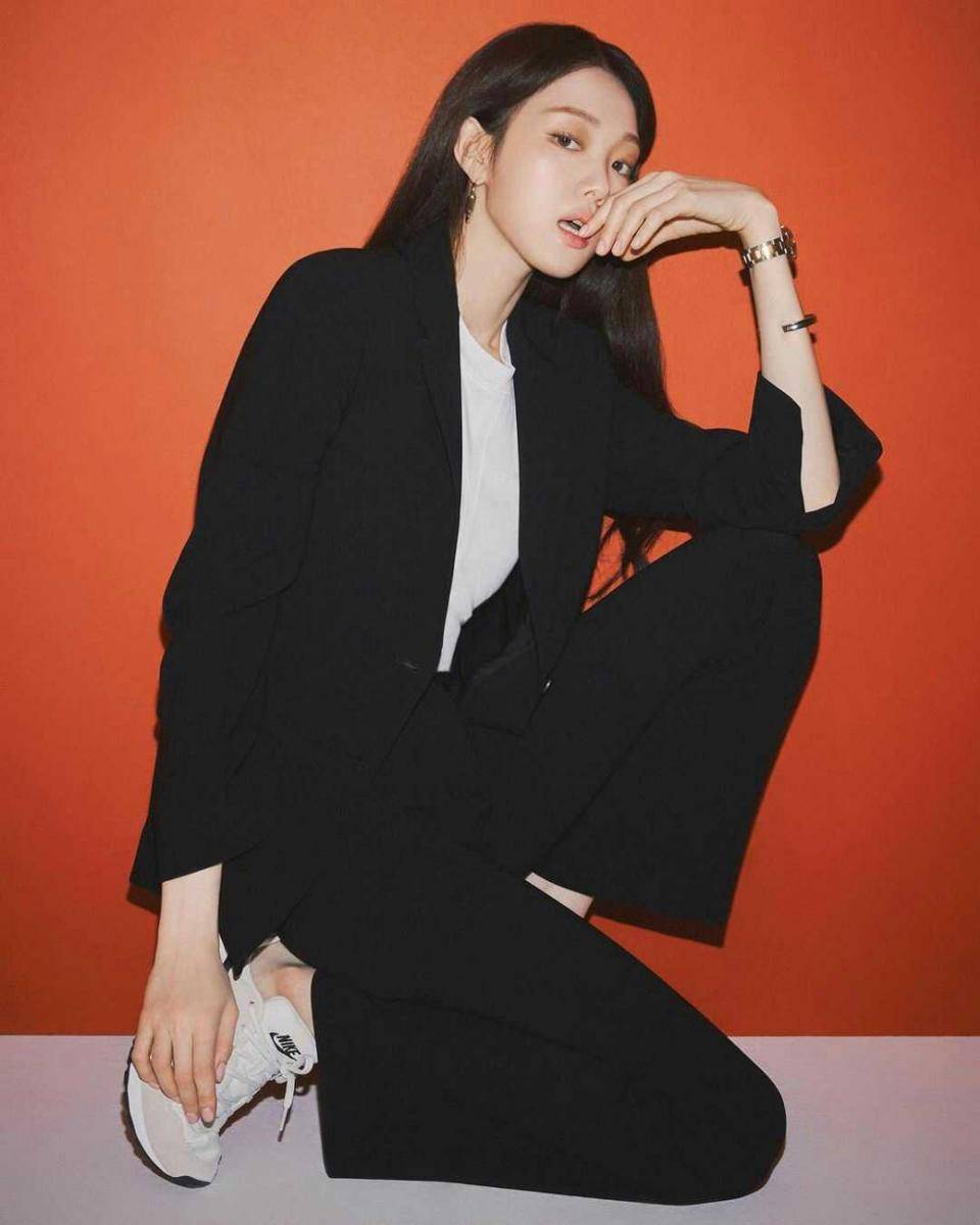 instagram.com/ ygad_official