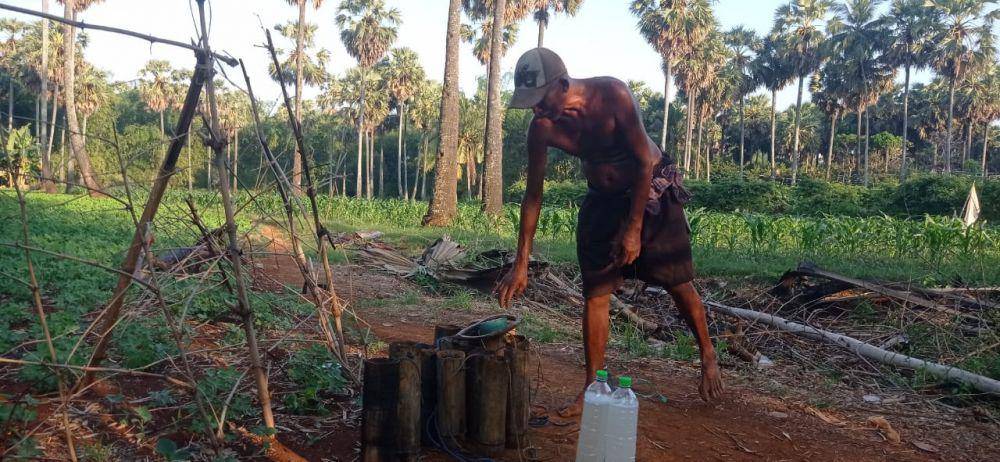 Daim petani legen asal Desa Panyuran, Kecamatan Palang, Kabupaten Tuban. IDN Times/Imron
