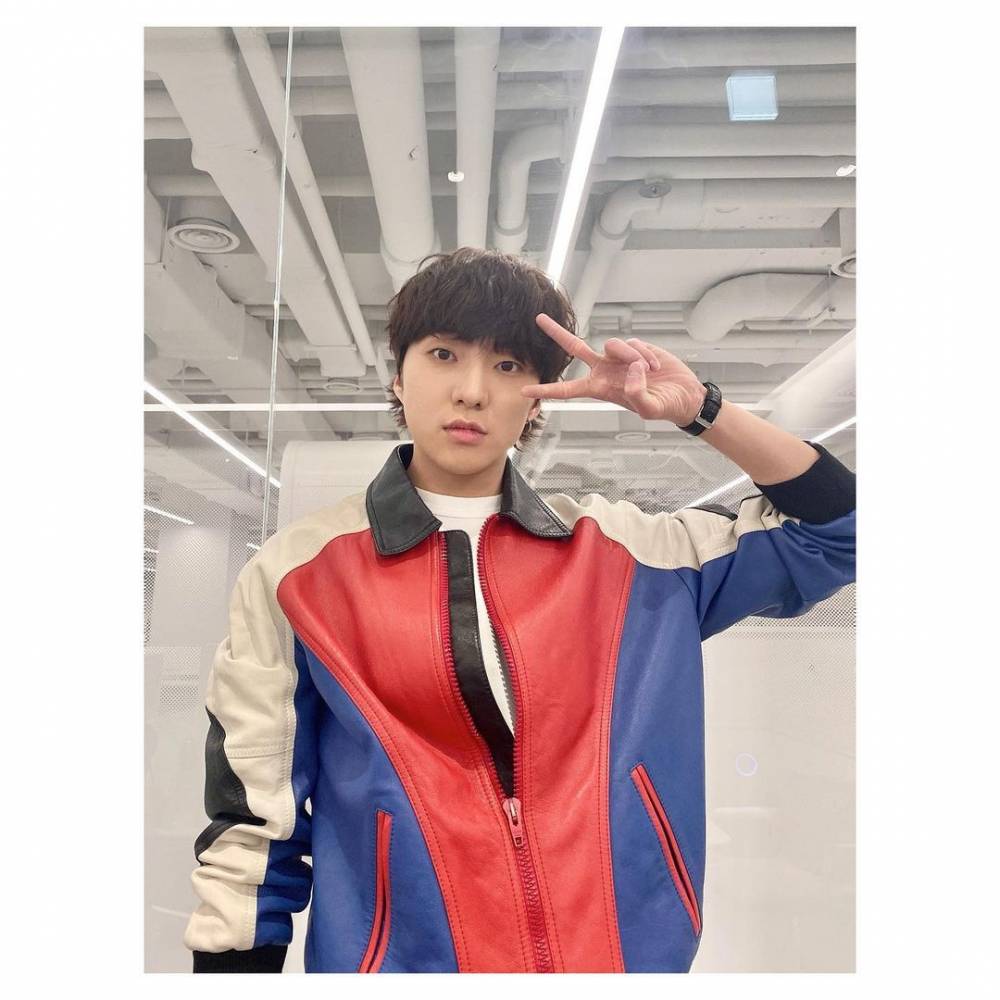 instagram.com/w_n_r00
