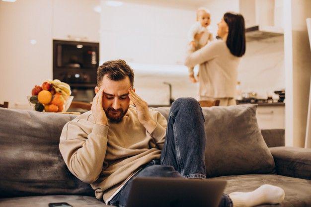 Mengenal Postpartum Depression yang Ternyata Bisa Dialami Laki-laki