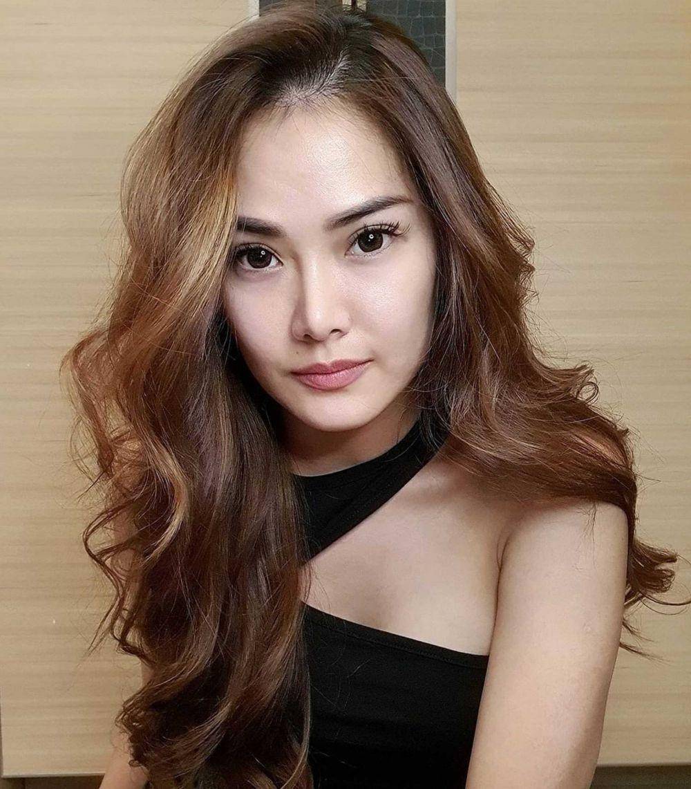 Vegen Acni, mantan istri Kapten Vincent. Instagram/ancivegen/