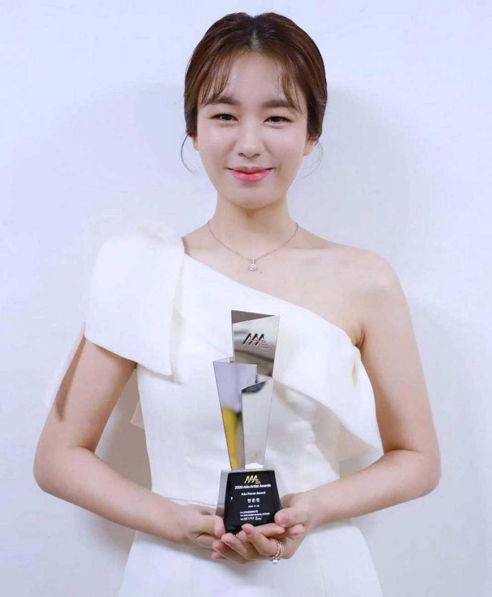 Instagram.com/eunjin___a