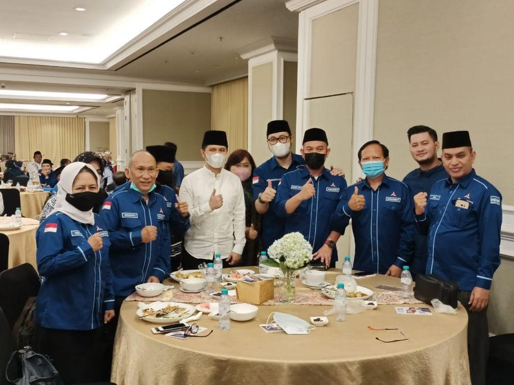 Emil Rapatkan Barisan Kader Demokrat Pasca-KLB
