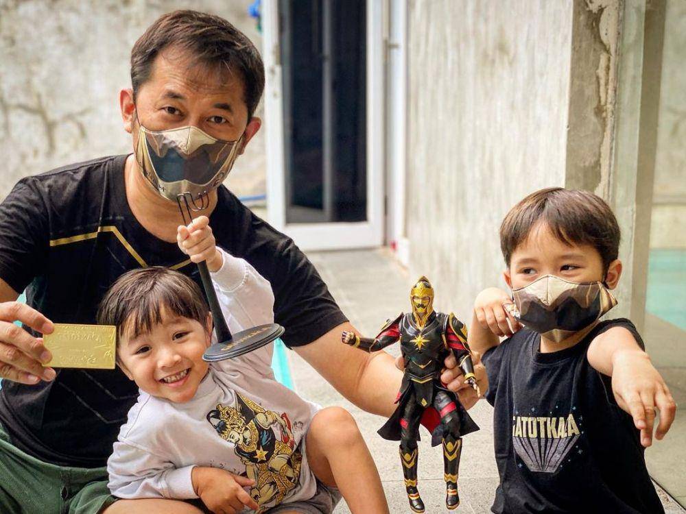 instagram.com/hanungbramantyo