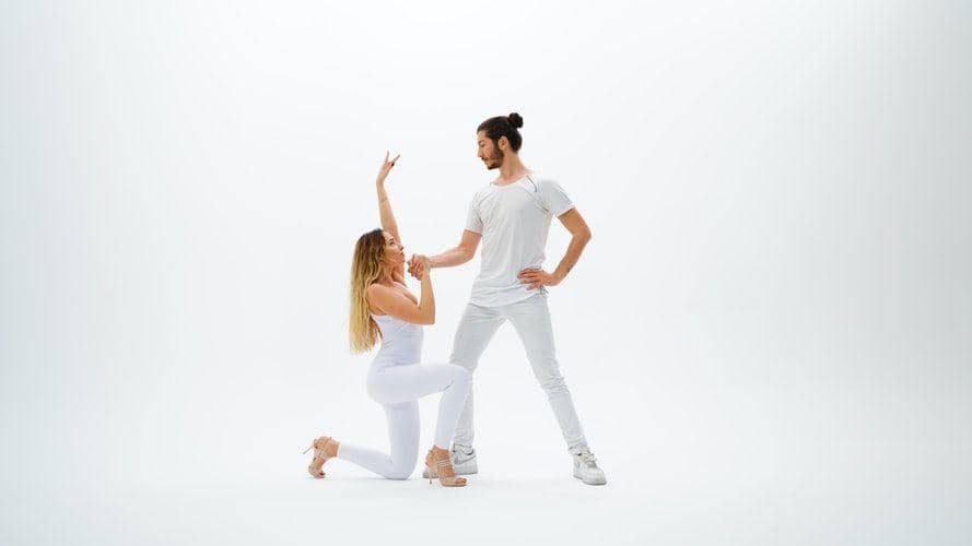 5 Risiko jika Terlalu Memuja Orang yang Dicintai, Siap Menanggungnya?