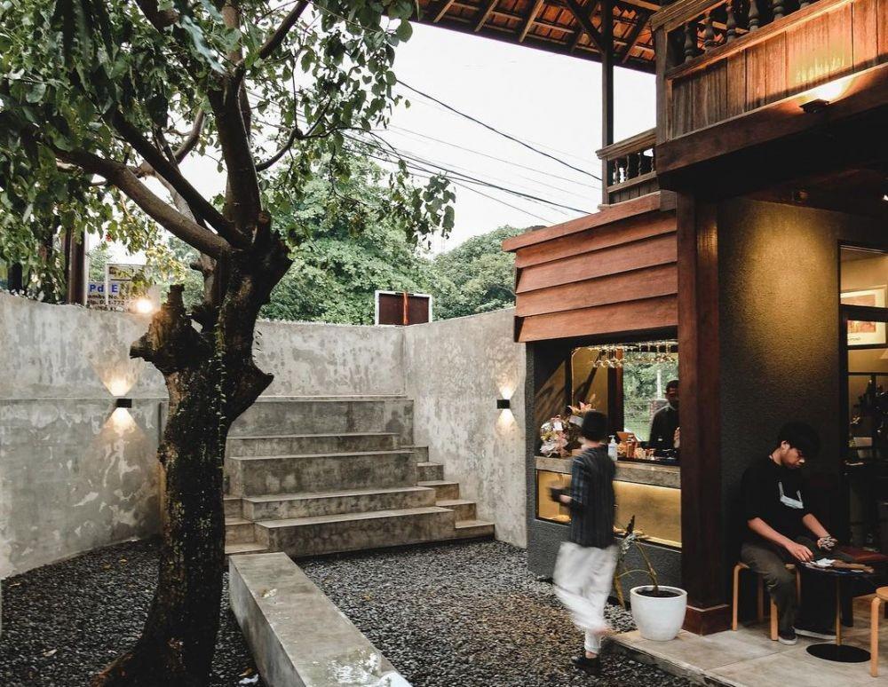 8 Tempat Makan Nongkrong Hits di Depok yang Cozy Abis, Serba Estetik!