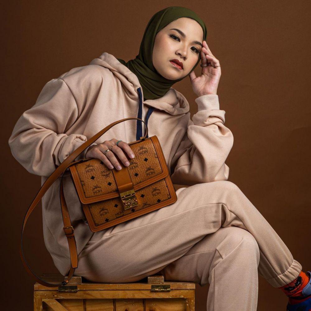 instagram.com/marshanatika