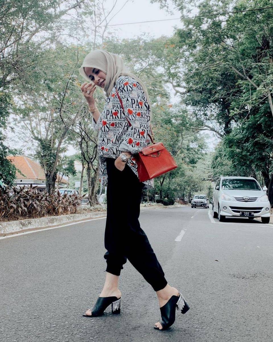 Olla Ramlan (instagram.com/ollaramlanaufar)