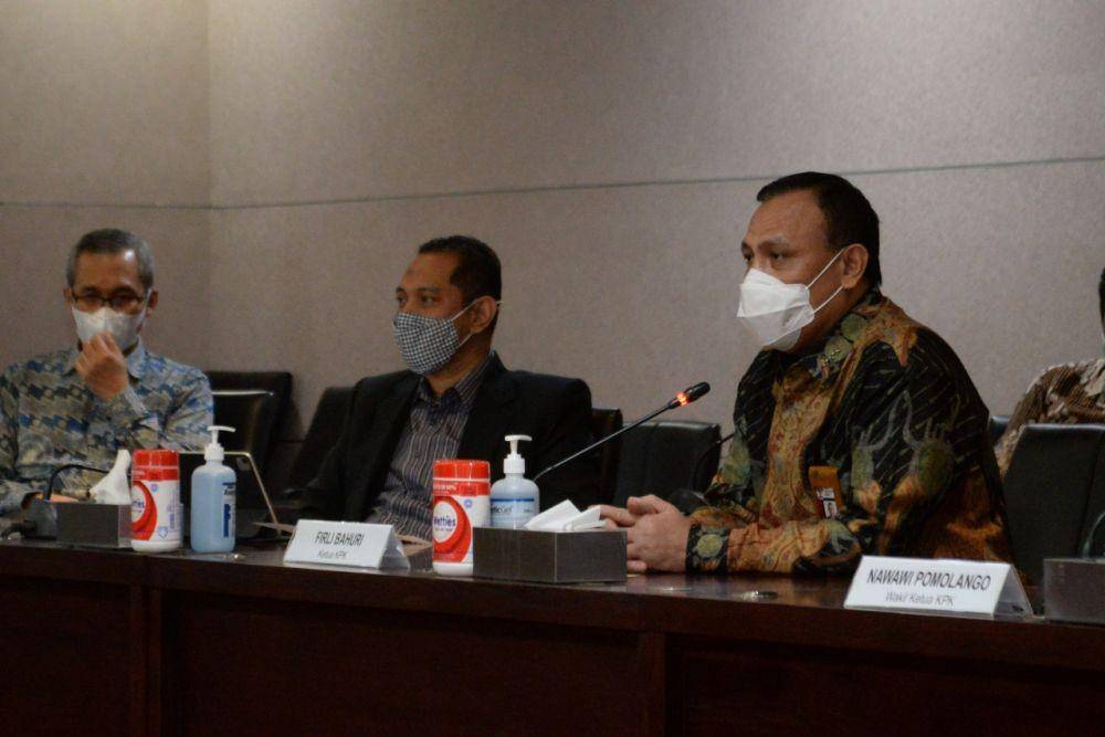 Pimpinan KPK menerima audiensi Direksi dan Dewan Pengawas BPJAMSOSTEK di Gedung Merah Putih KPK, Jakarta, Rabu (28/4/2012). (Dok. BPJAMSOSTEK)