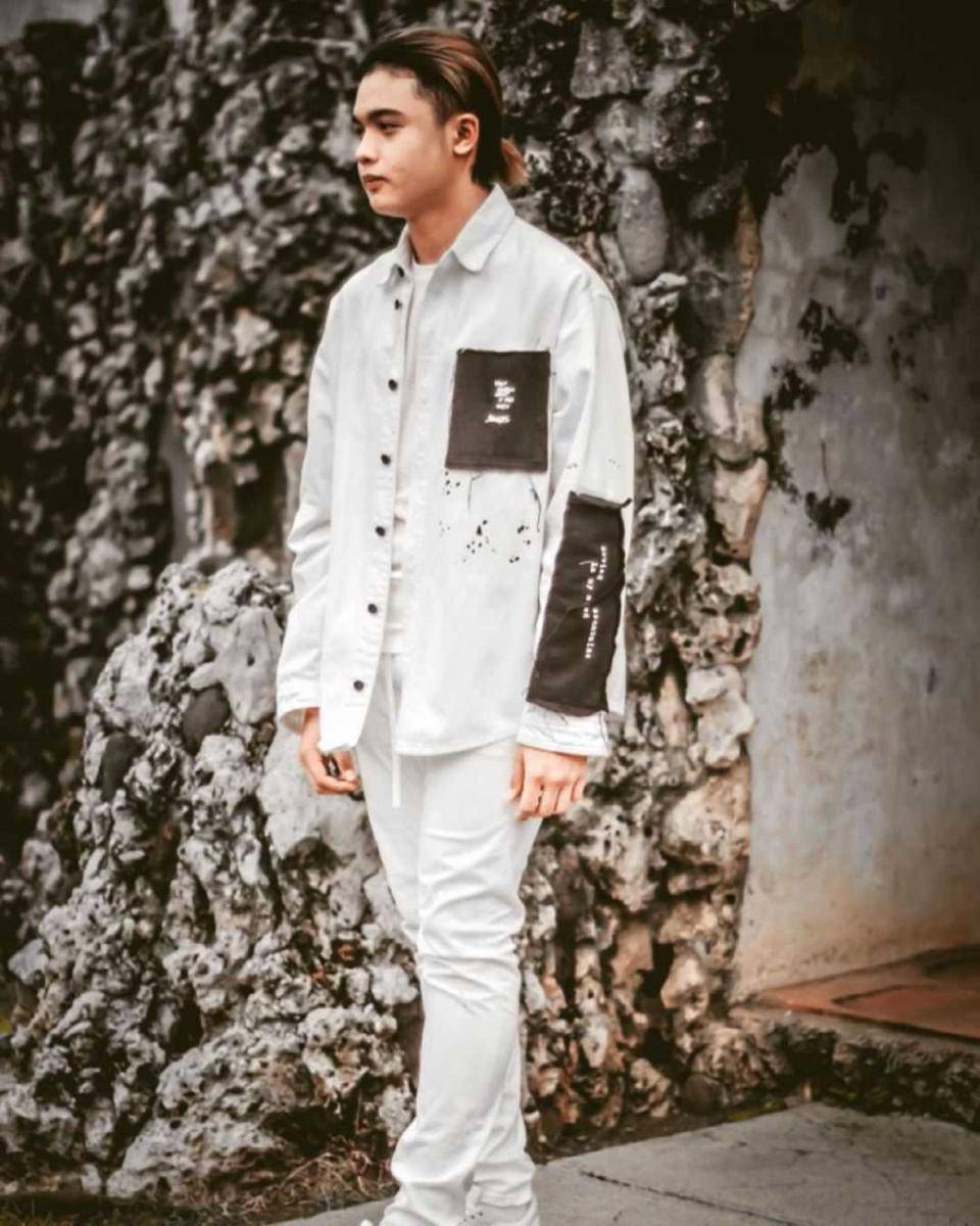 Instagram.com/restuvht