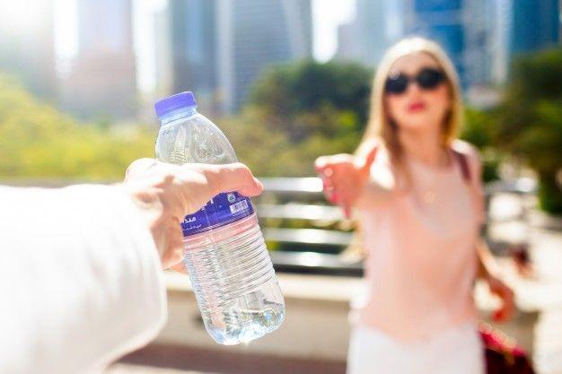 10 Cara Menahan Haus saat Puasa, Cegah Tenggorokan Kering