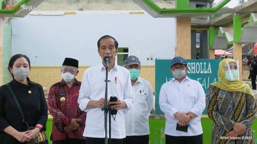 Presiden Jokowi meninjau lokasi terdampak gempa di Malang, Jawa Timur (youtube.com/Sekretariat Presiden)