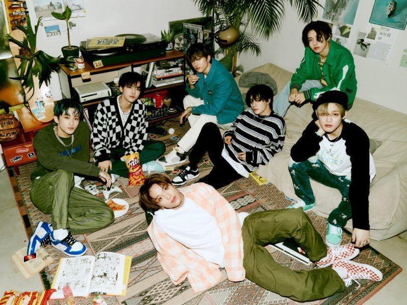 Foto Bareng Jajanan Indonesia! 10 Teaser NCT Dream yang Siap Comeback