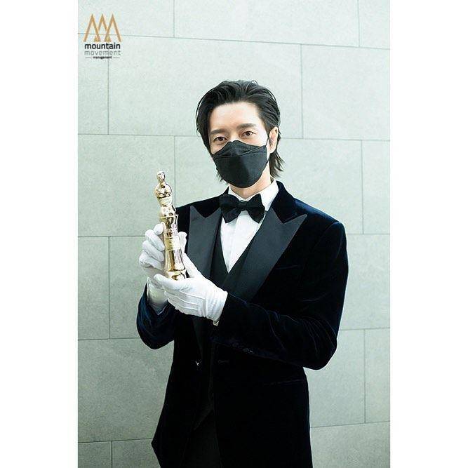 Instagram.com/parkhaejin_official