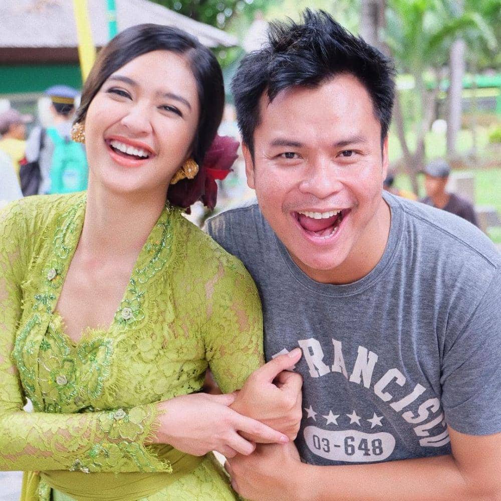 Mikha Tambayoung dengan kebaya (instagram.com/miktambayong)