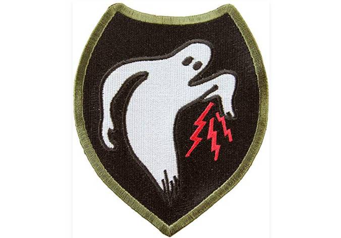 Lambang Ghost Army. (herald-review.com)