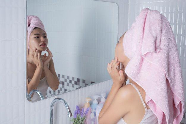 Kenali 5 Faktor Penyebab Jerawat yang Jarang Orang Ketahui