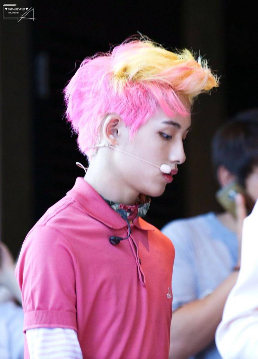 gaya rambut NCT (twitter.com/neocwlt)