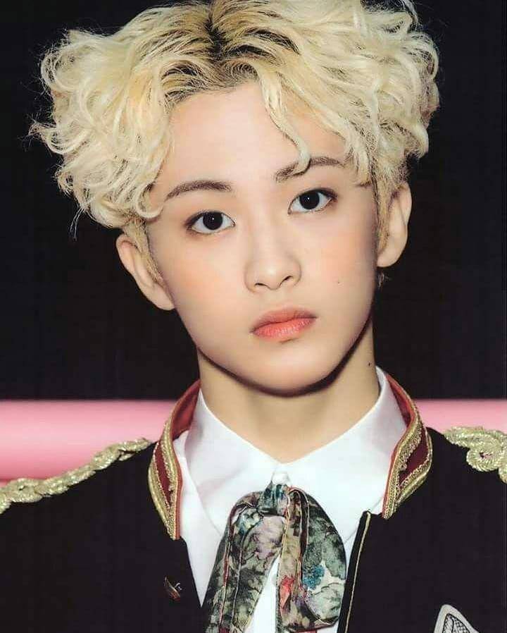 gaya rambut NCT (instagram.com/nct_mvs)