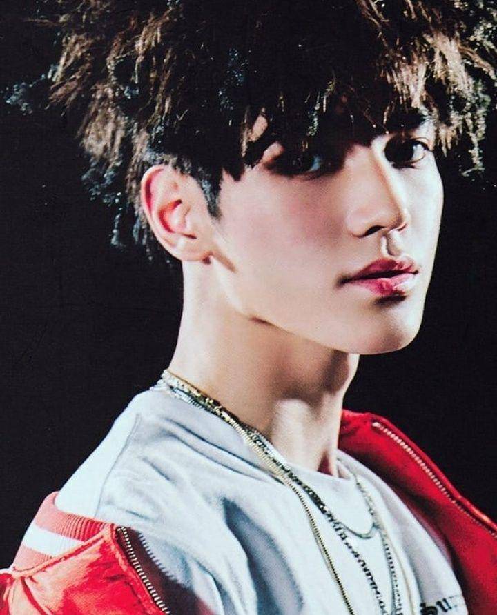 gaya rambut NCT (instagram.com/nct_mvs)
