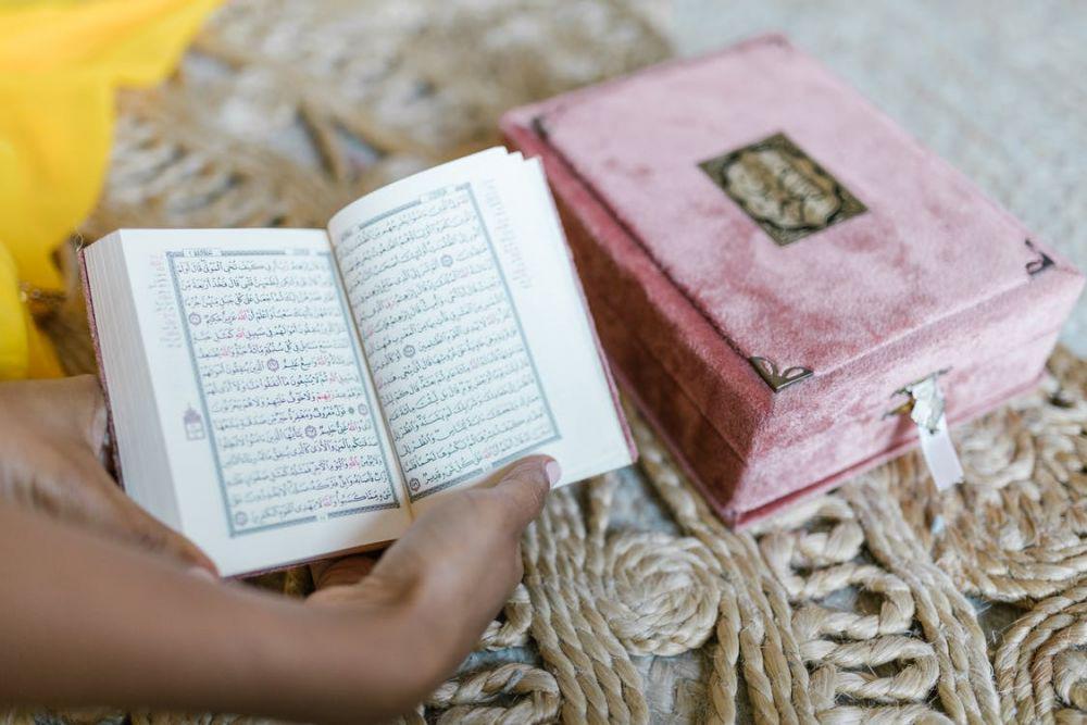 Surat Ali 'Imran Ayat 16-30 Arab: Arti, Kandungan, dan Keutamaan
