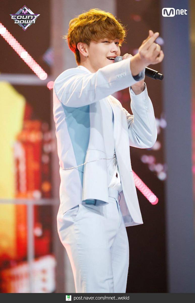 post.naver.com/mnet_wekid