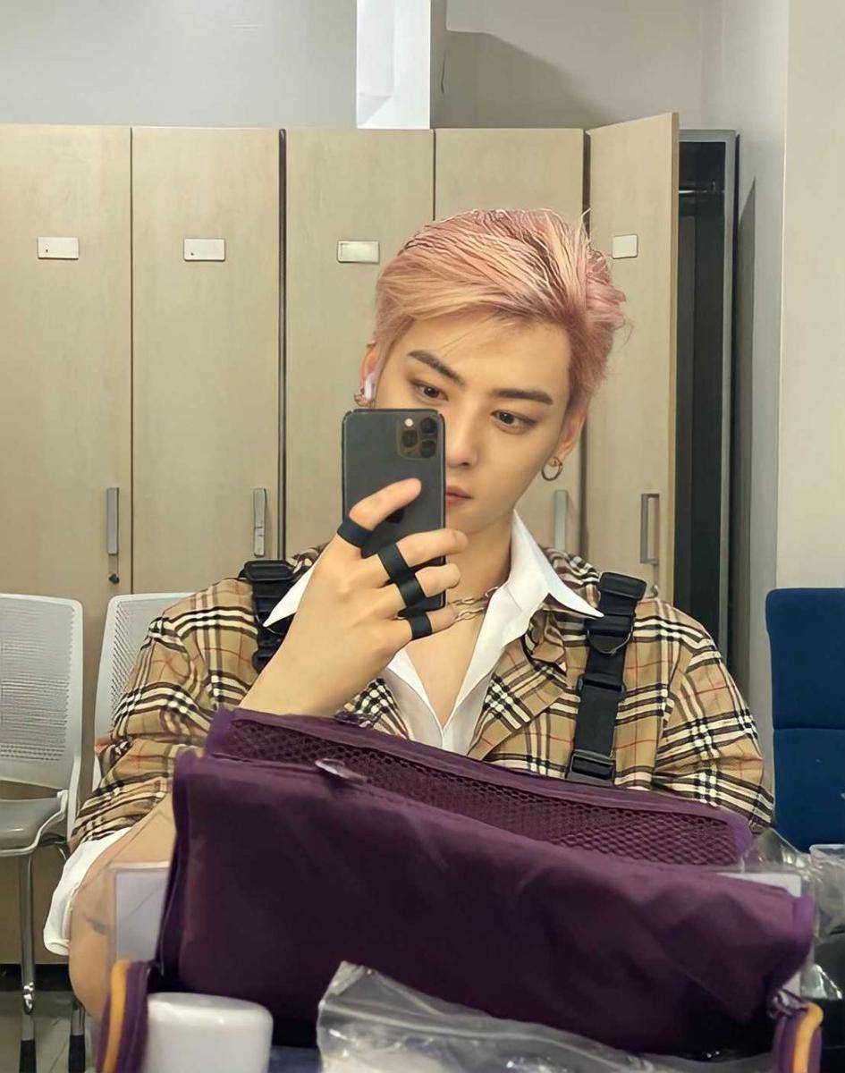 instagram/eunwo.o_c