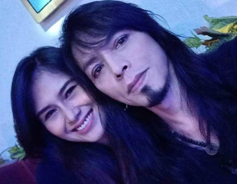 Ovy /rif dan istrinya instagram.com/ovyrif