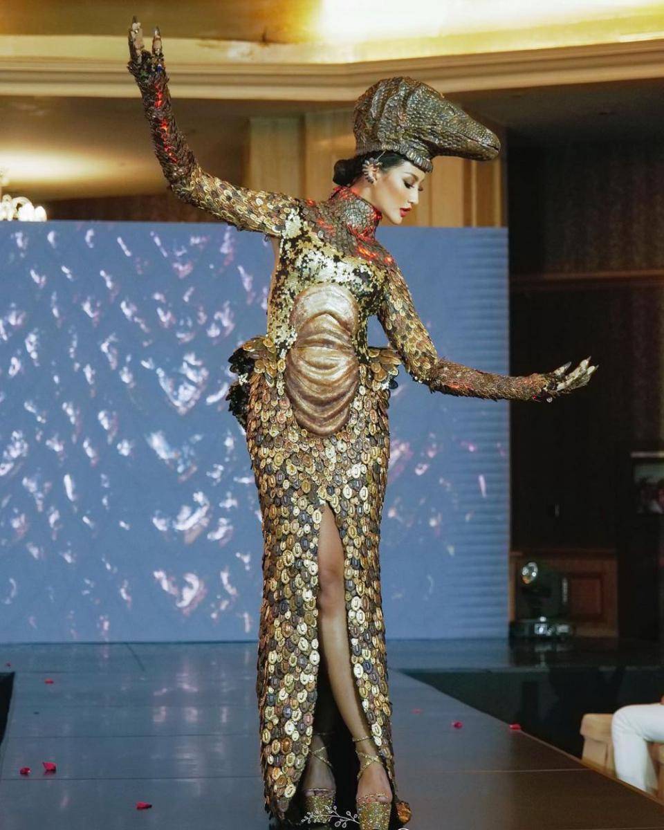 Nasional Kostum di Miss Universe Indonesia 2020 (Instagram.com/officialputeriindonesia)