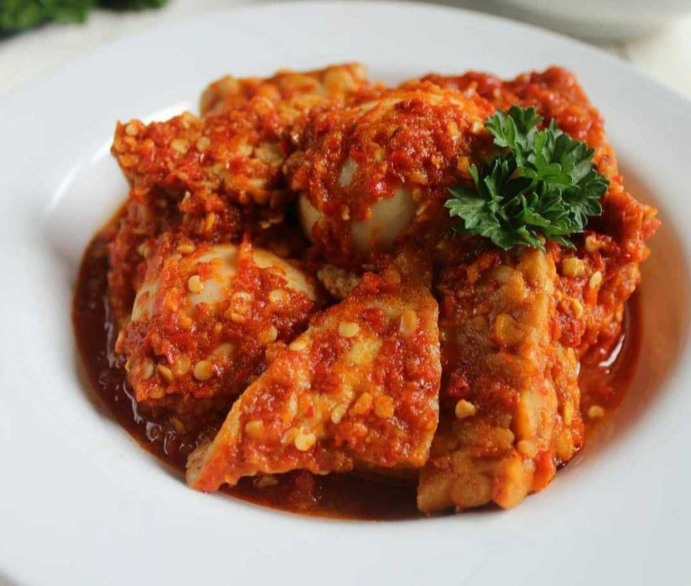 Resep Tahu Tempe Telur Bumbu Bali yang Sedap, Pedasnya Mantap Banget!