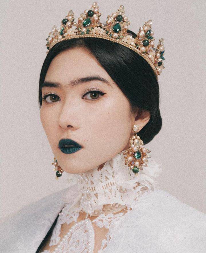 instagram.com/isyanasarasvati