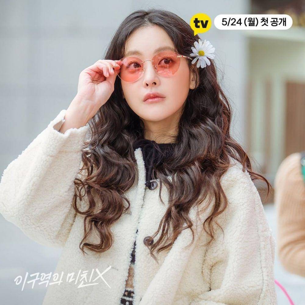 Oh Yeon Seo dalam drama Crazy Person in The Area (instagram.com/kakaotv.official)