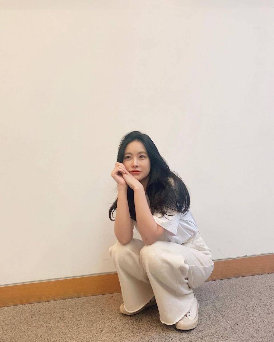 Oh Yeon Seo (instagram.com/ohvely22)