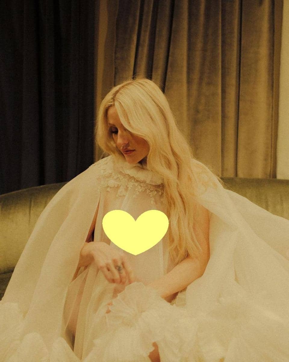 Ellie Goulding (instagram.com/elliegoulding)