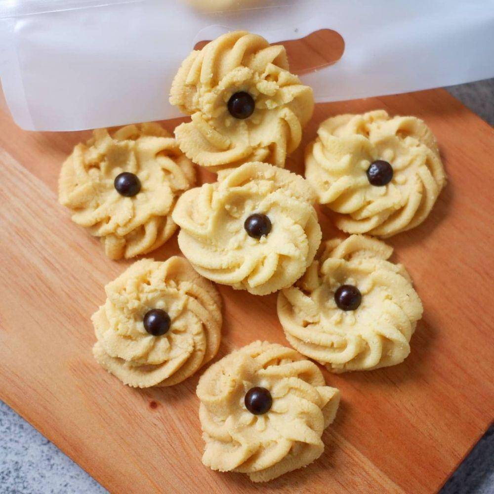Kue semprit (instagram.com/resepwarisan_bdg)