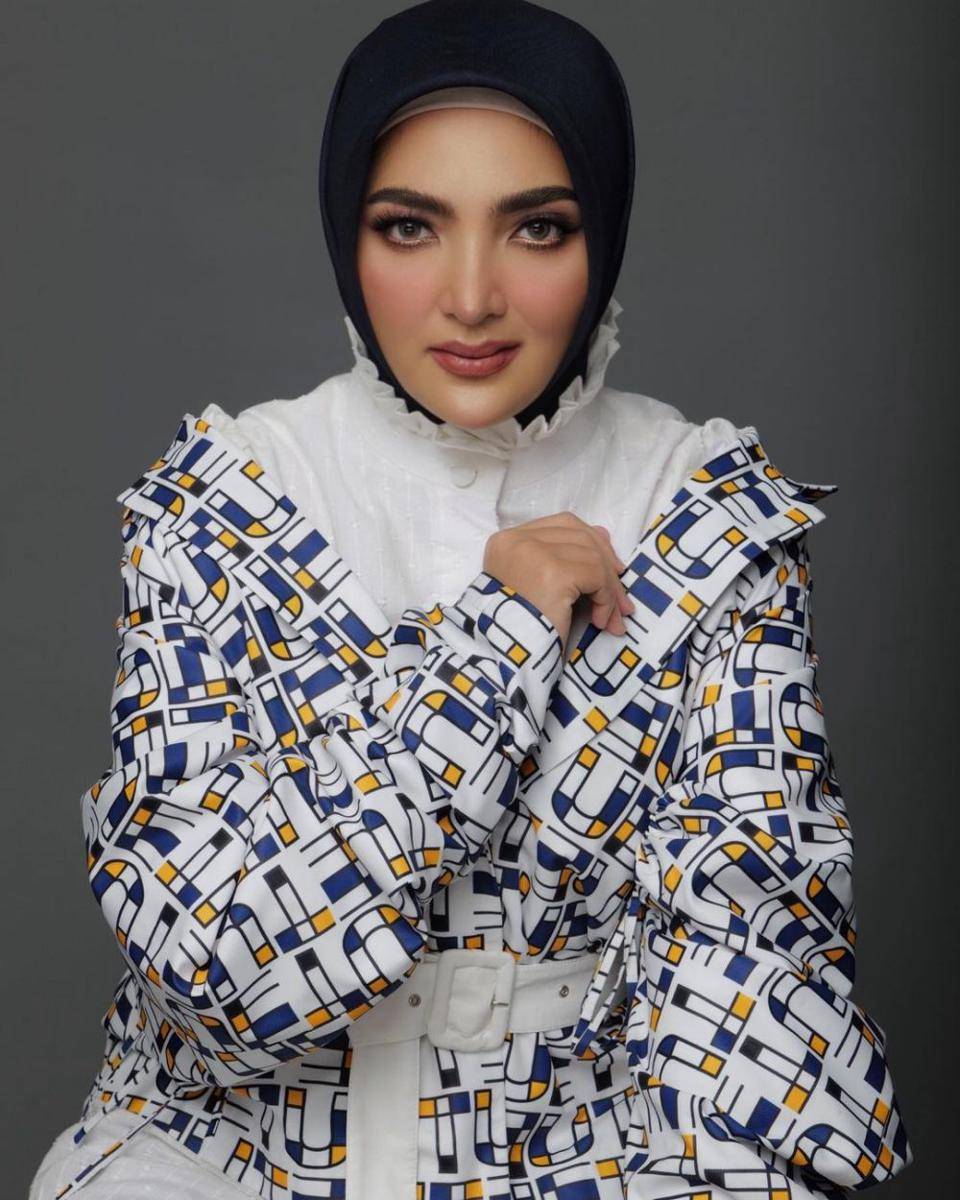 Potret Ashanty pakai hijab (ananghijau via instagram.com/ashanty_ash)