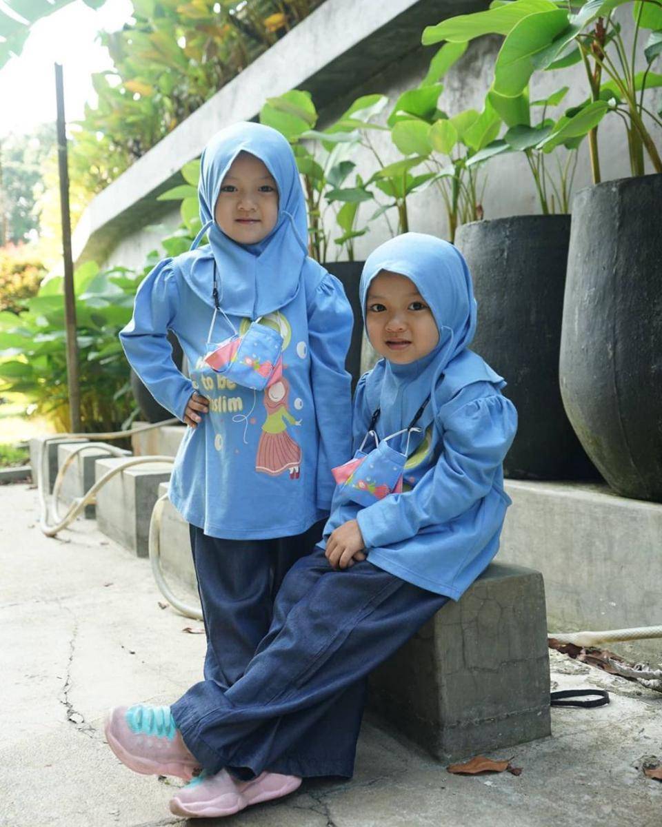instagram.com/twins_maira_naura