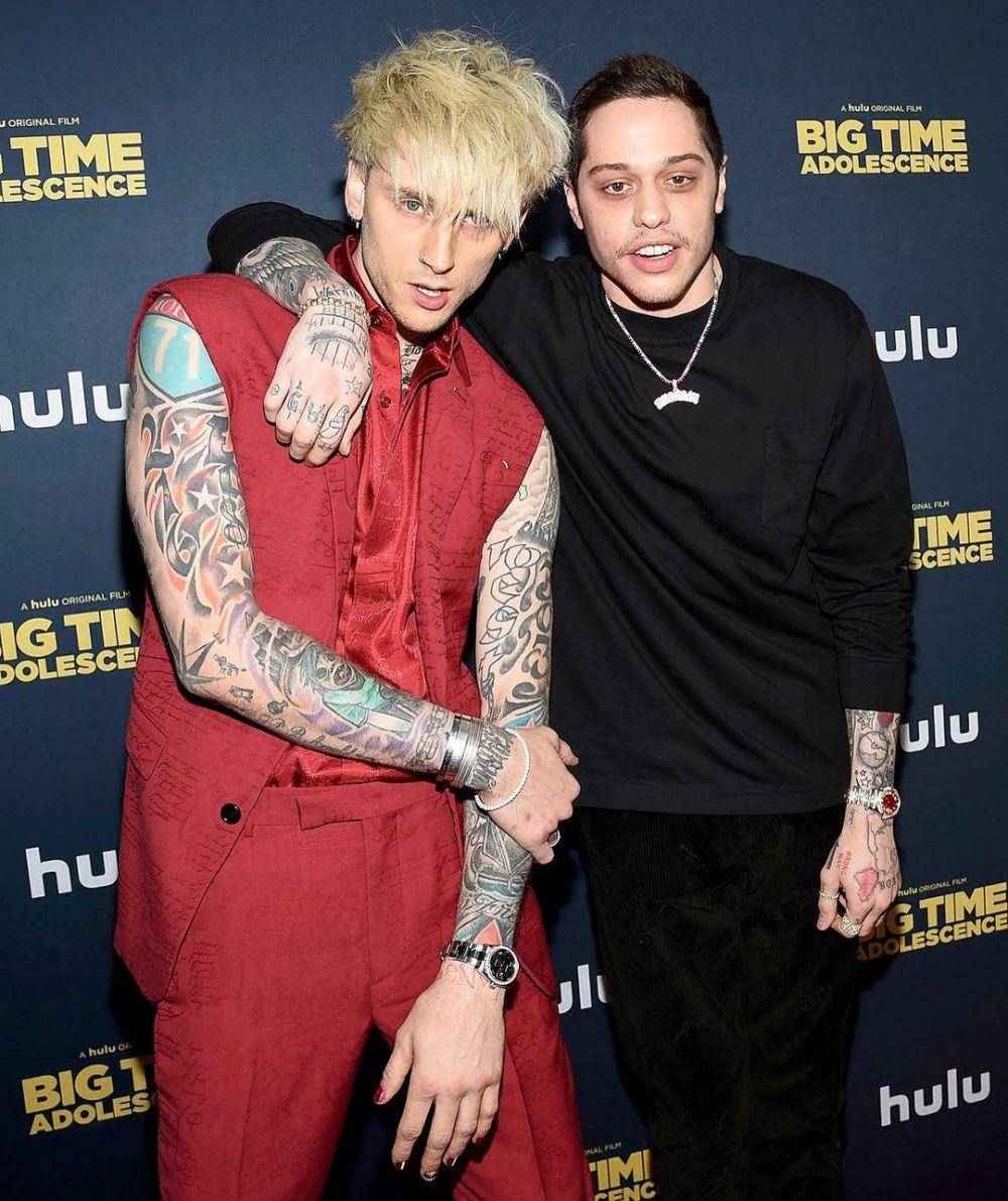 Pete Davidson dan Machine Gun Kelly (instagram.com/machinegunkelly)