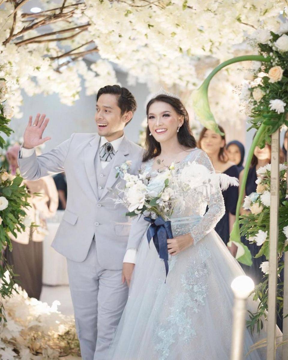 potret pernikahan Ana Riana dan Willy Alvian (@alienchophoto via instagram.com/anariana27)