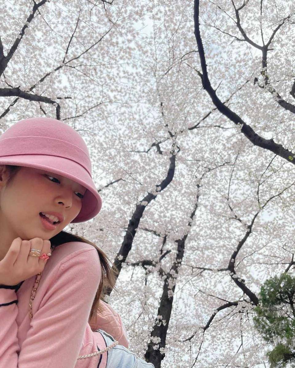 instagram.com/jennierubyjane